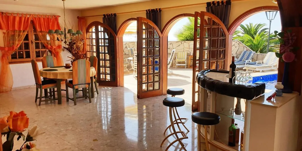 Villa Sunny House With Private Pool And Sea View Costa Adeje  0*, Costa Adeje (Tenerife)