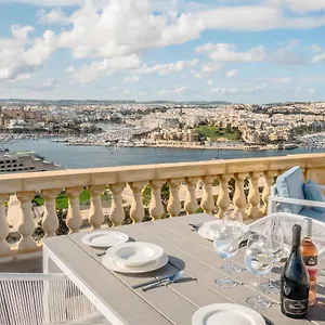 Hastings , Valletta Malta