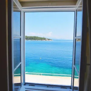 Efi's By The Sea , Fiskardo Greece